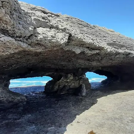 Fresquito En El Cabo De Ajo, Junto Al Faro Y Puestas De Sol En Verano Holiday home *