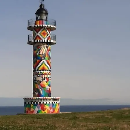 Fresquito En El Cabo De Ajo, Junto Al Faro Y Puestas De Sol En Verano * Ajo