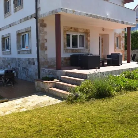 Holiday home Fresquito En El Cabo De Ajo, Junto Al Faro Y Puestas De Sol En Verano Ajo